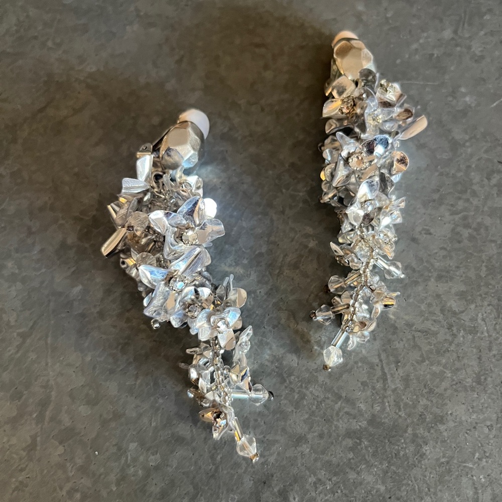 Oscar de la Renta Silver Crawling Flower Cascade Floral Clip On Earrings